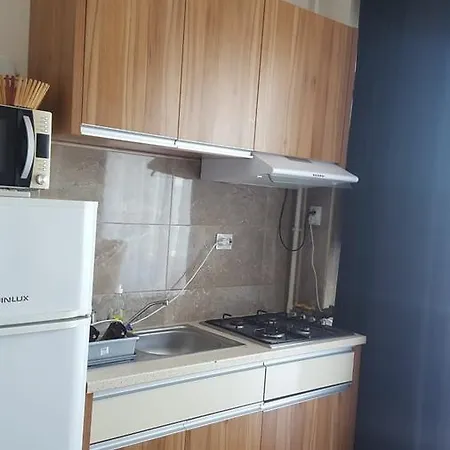 Summerland's Sunrise Apartment *
